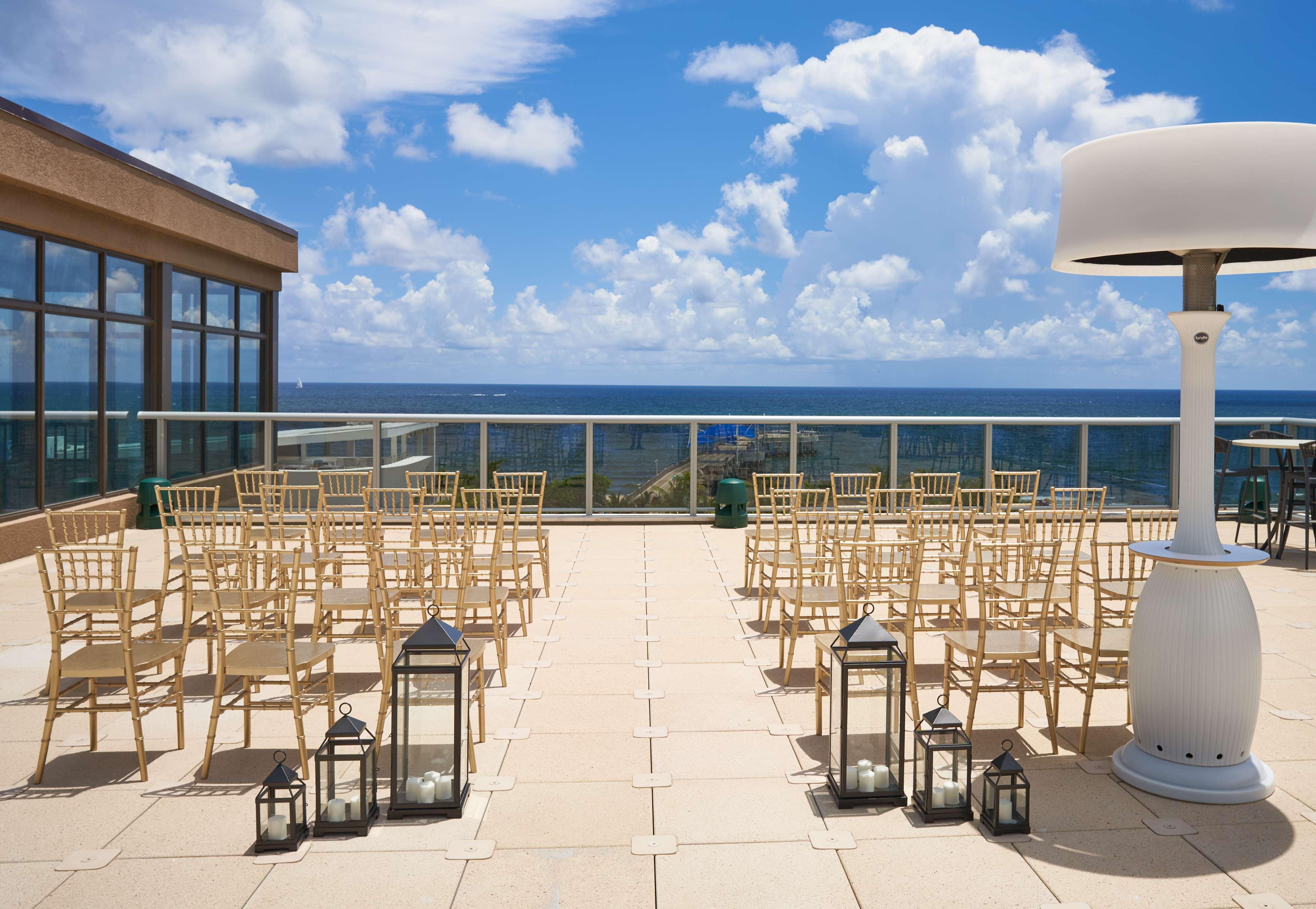 Tru By Hilton Pompano Beach Pier Exterior foto